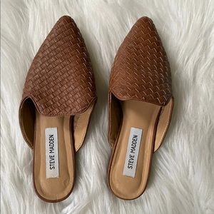 Steve Madden Basket Weave Mules Size 7